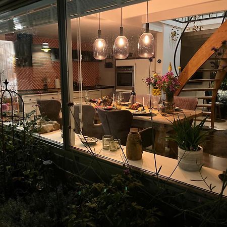 "Zonnekind" Atmospheric Holiday Home In Noordwijkerhout Near The Beach Εξωτερικό φωτογραφία